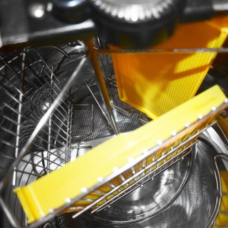 Mellarius MiniLine 3 Waben Handschleuder mit Sieb und Abfüller Dia 40