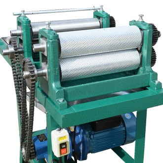 Elektrische Mittelwandpresse mit zwei Walzen