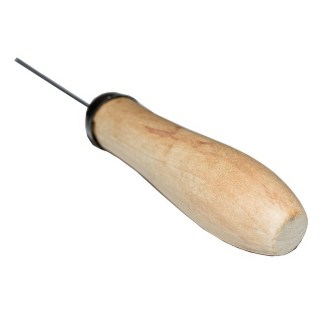 Pfriemen mit Holzgriff